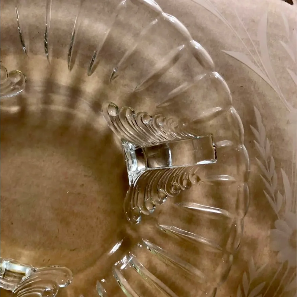 CAMBRIDGE Clear Glass Footed Centerpiece With Etched Floral Design 14”